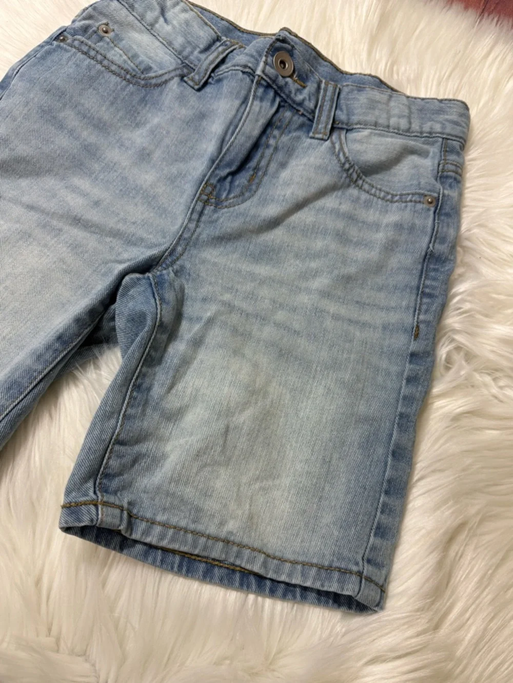 The Children’s Place Denim Light Wash Cotton Shorts - Boys Size 8